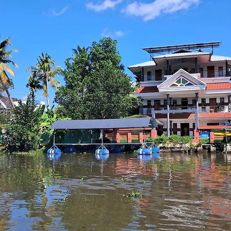 Mango Kerala Homes Kumarakom Exterior foto