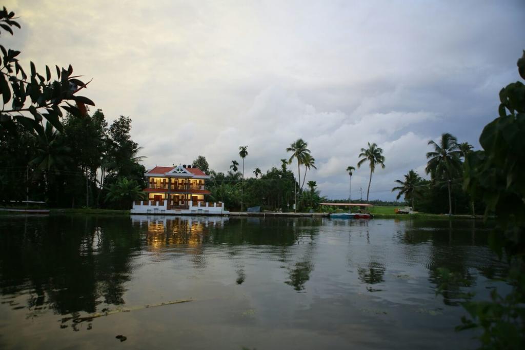 Mango Kerala Homes Kumarakom Exterior foto
