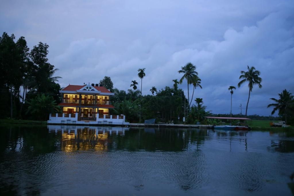 Mango Kerala Homes Kumarakom Exterior foto