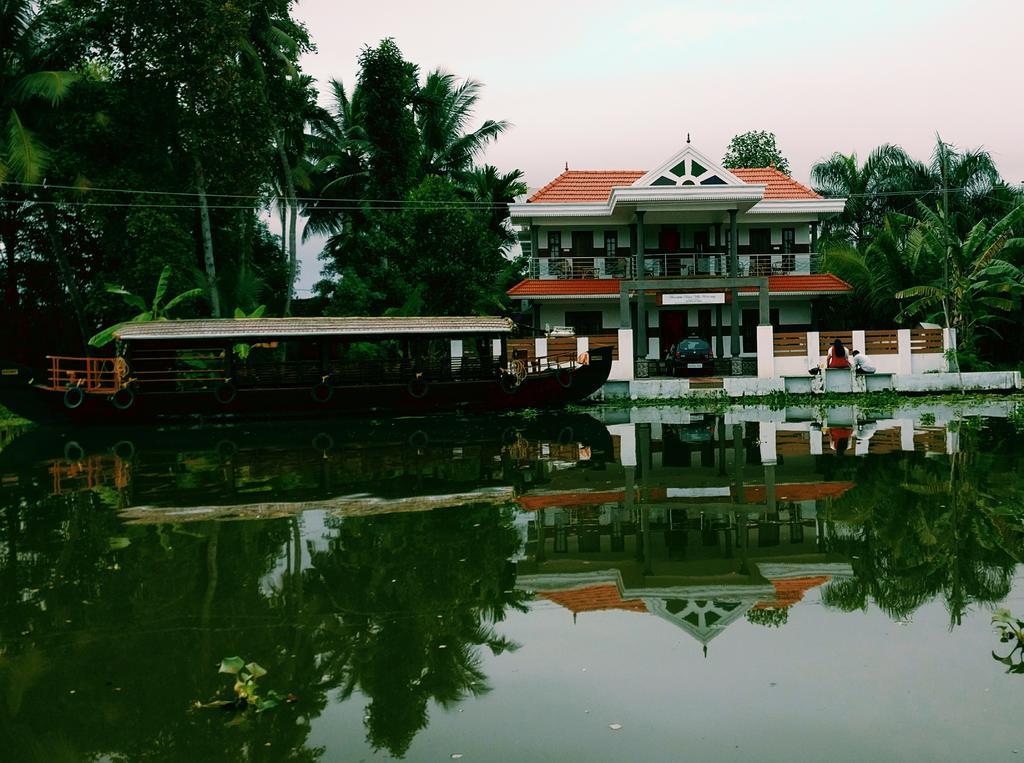 Mango Kerala Homes Kumarakom Exterior foto